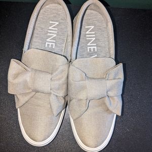 Linen Bow Sneakers
